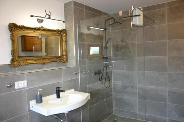 Traudi'S Huesing Apartment Борн Екстериор снимка